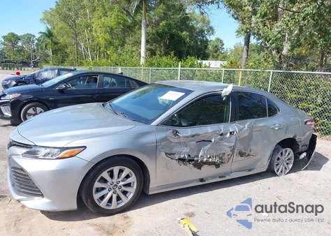 2019 Toyota Camry Le from USA, damaged, VIN 4T1B11HKXKU732371